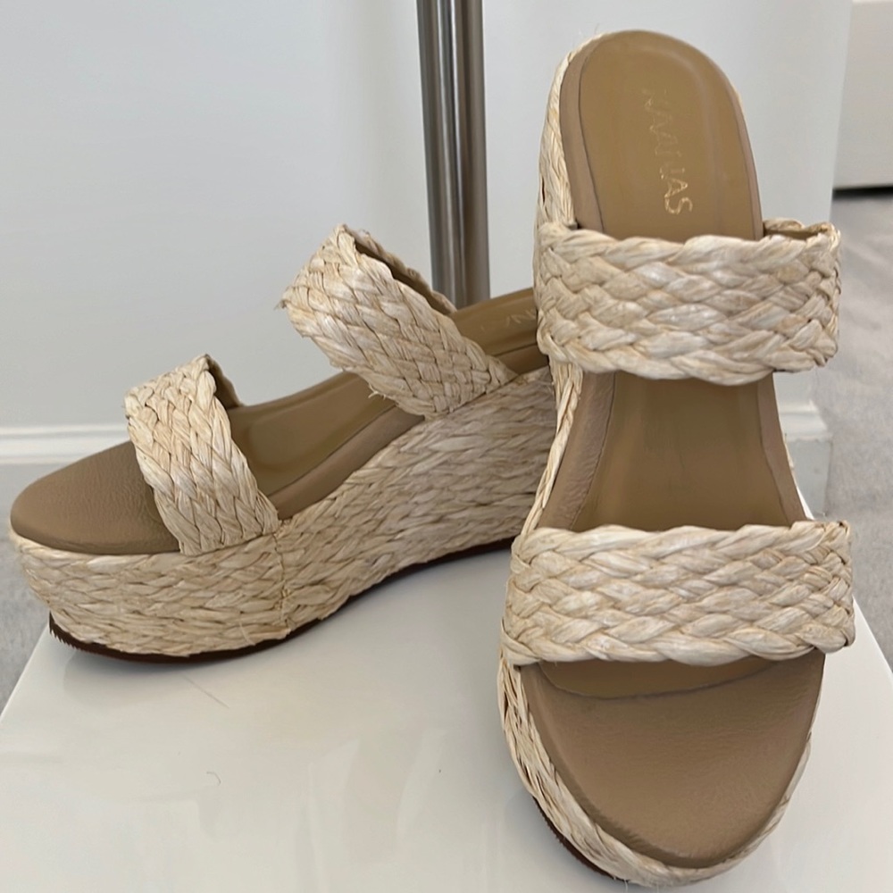 NWOT Kaanas Woven Platform Wedge